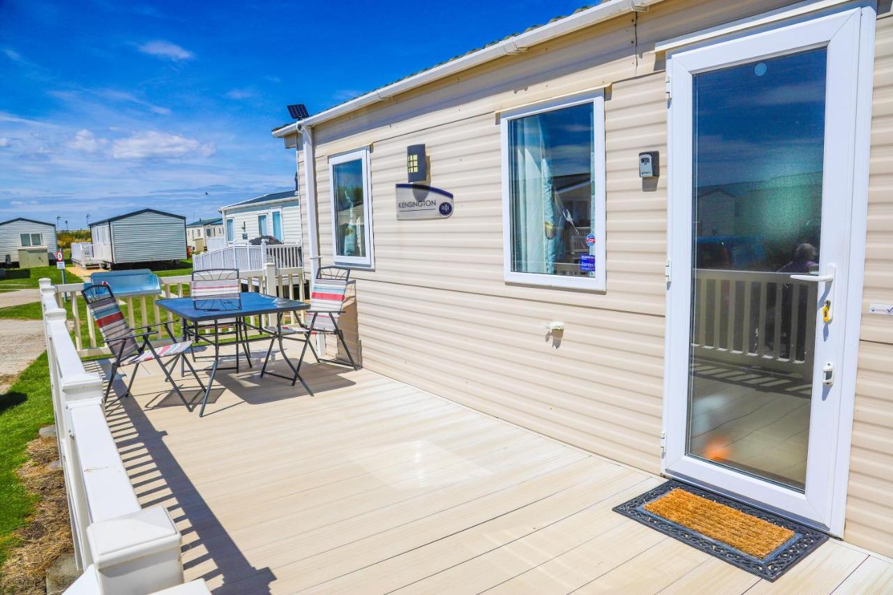 Big Skies Platinum Plus Holiday Home With Wifi, Netflix, Dishwasher, Decking Camber Zewnętrze zdjęcie