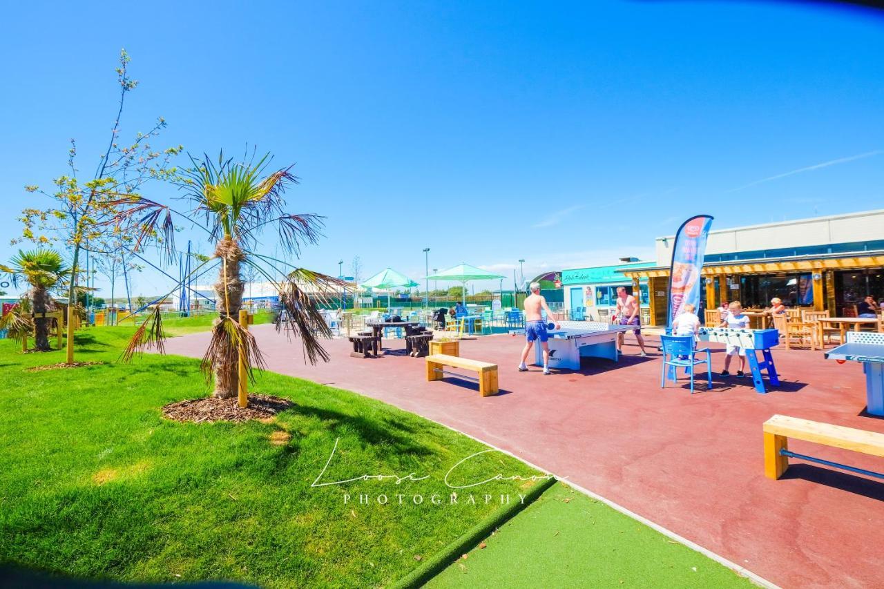 Big Skies Platinum Plus Holiday Home With Wifi, Netflix, Dishwasher, Decking Camber Zewnętrze zdjęcie